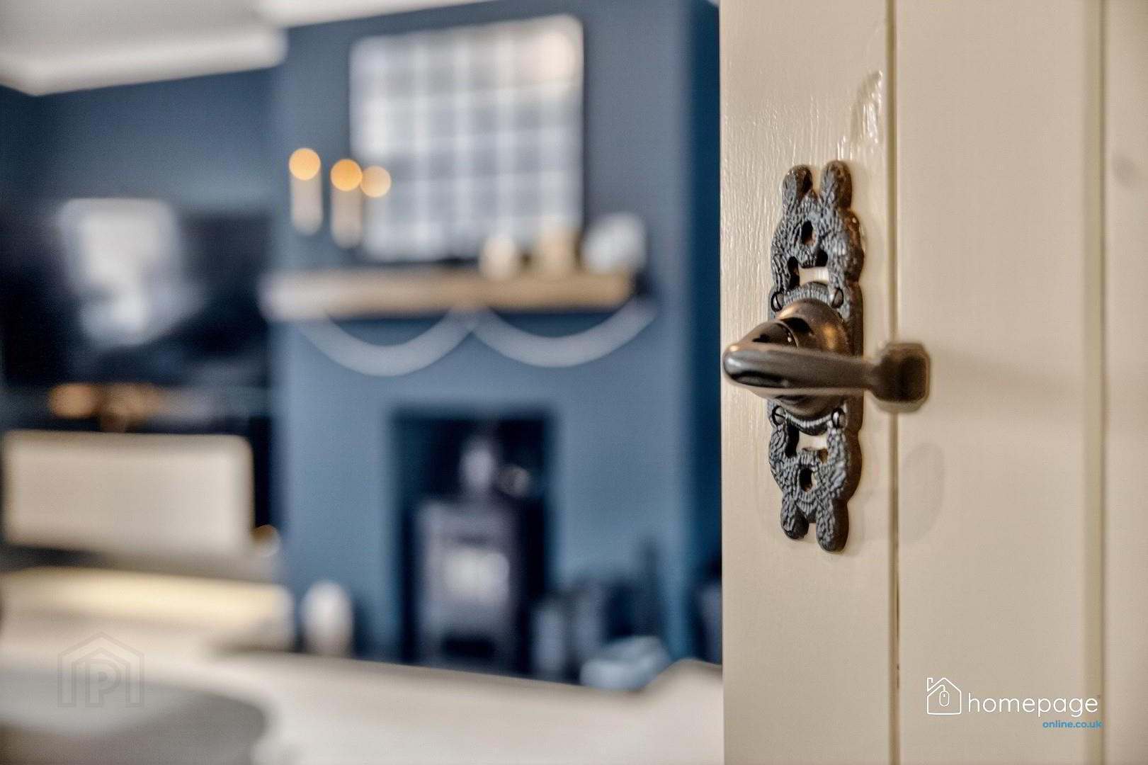 8 Somerset Mews 4 of 39