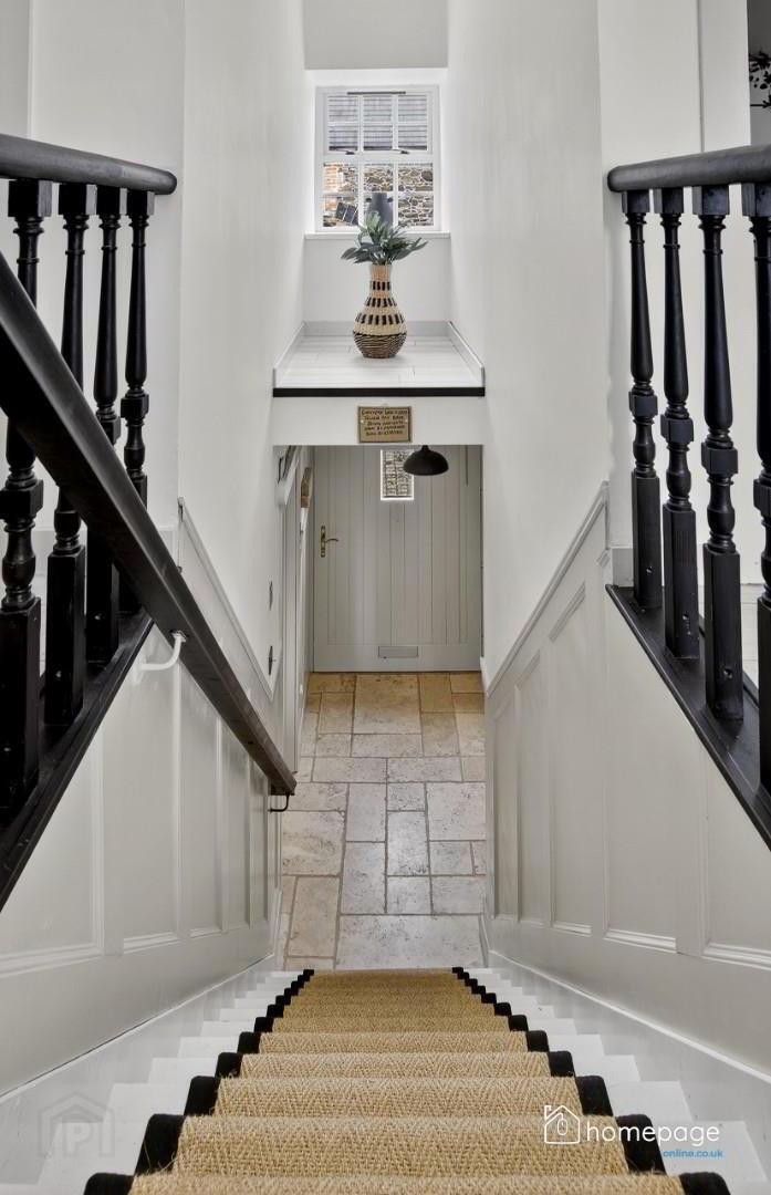 8 Somerset Mews 22 of 39