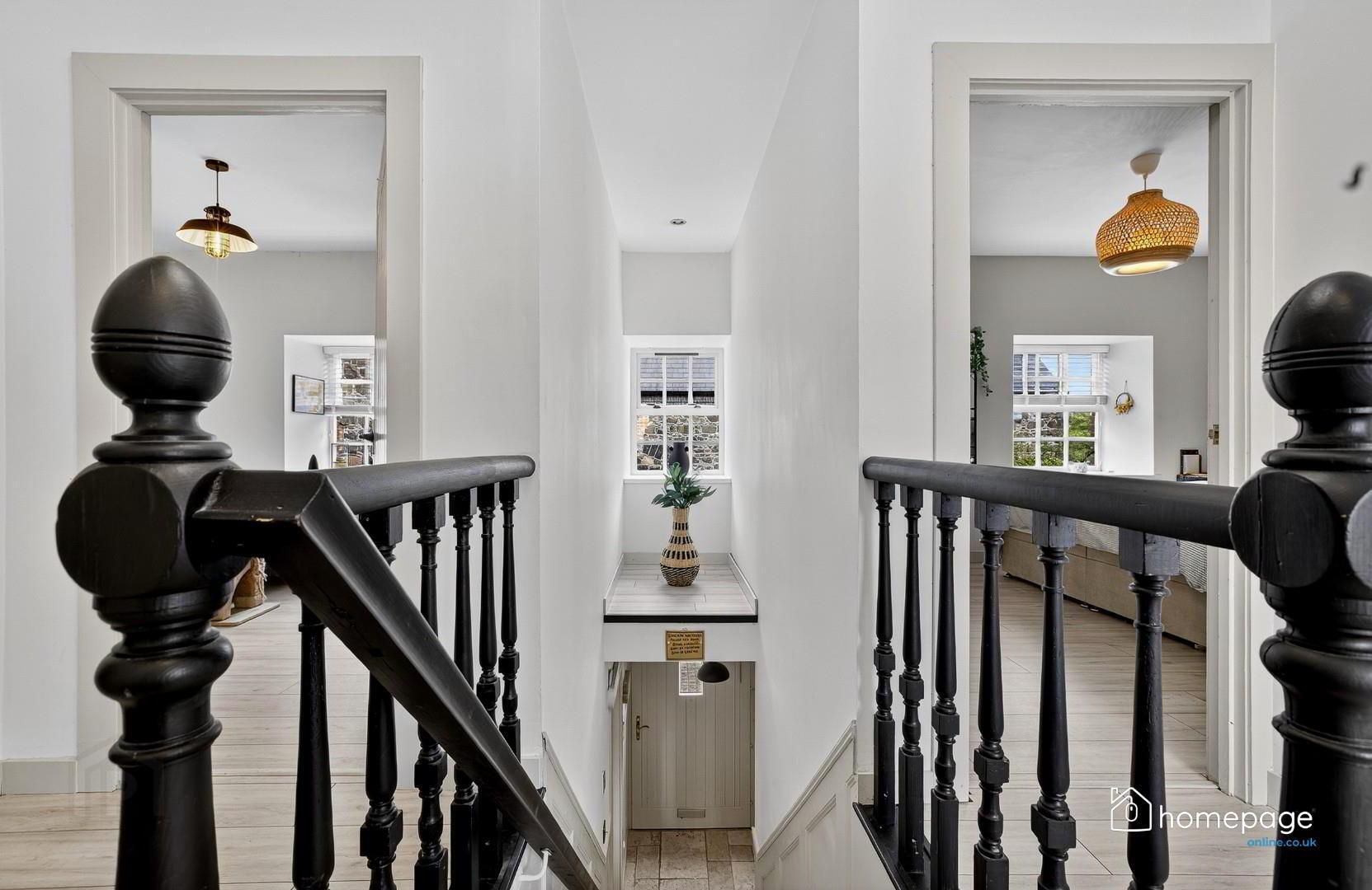 8 Somerset Mews 23 of 39