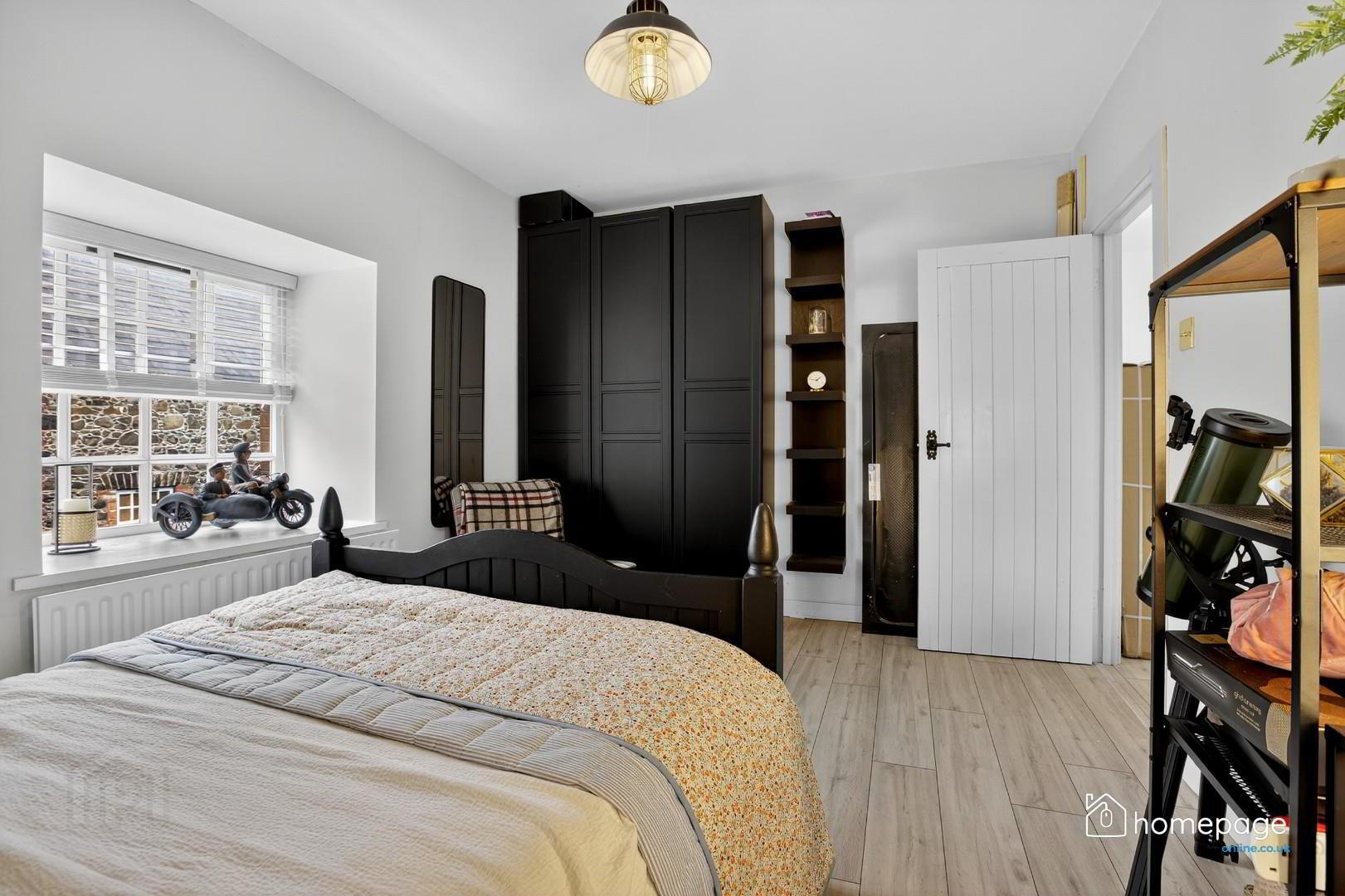 8 Somerset Mews 26 of 39