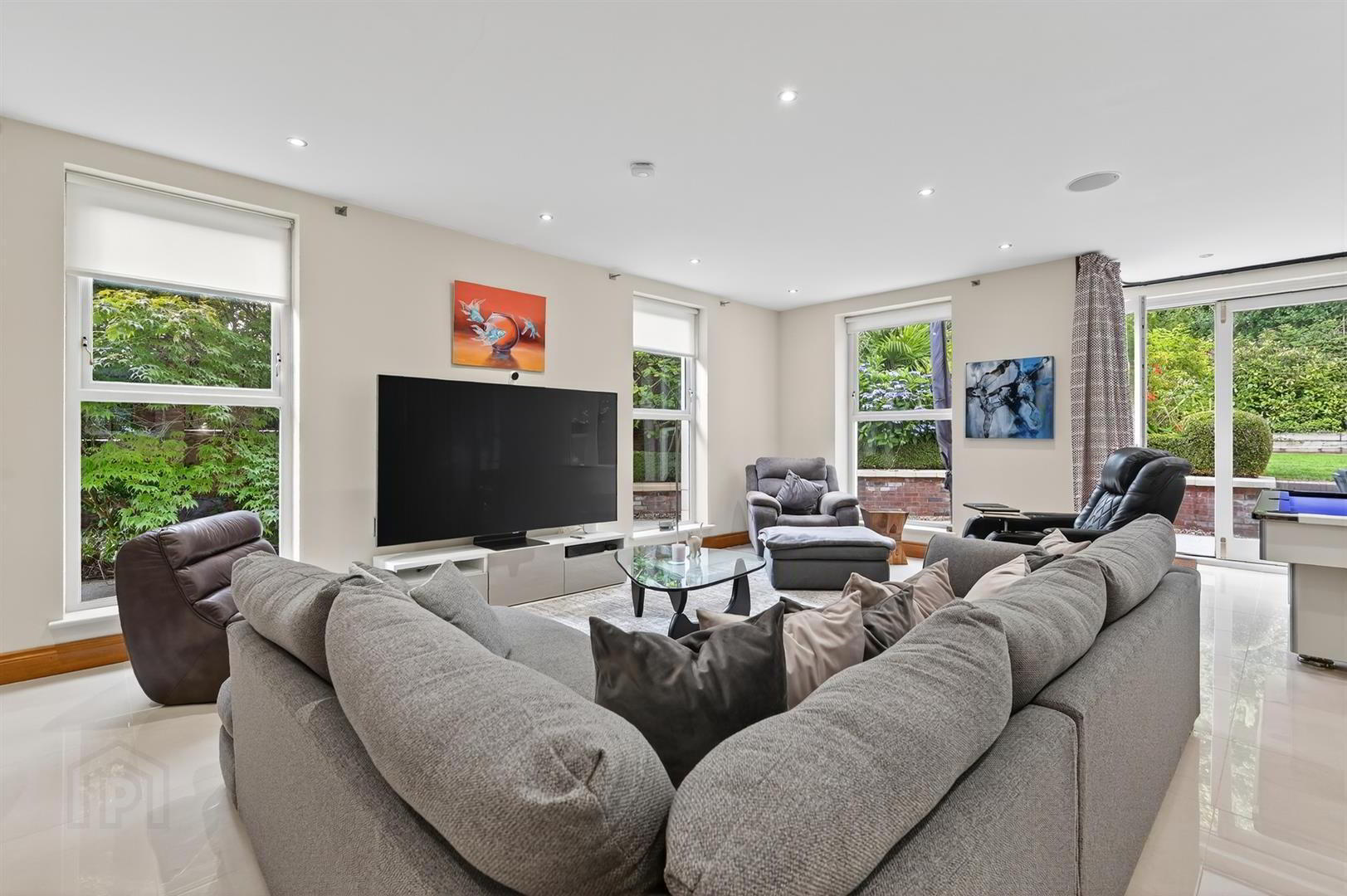 43 Bristow Park 19 of 58