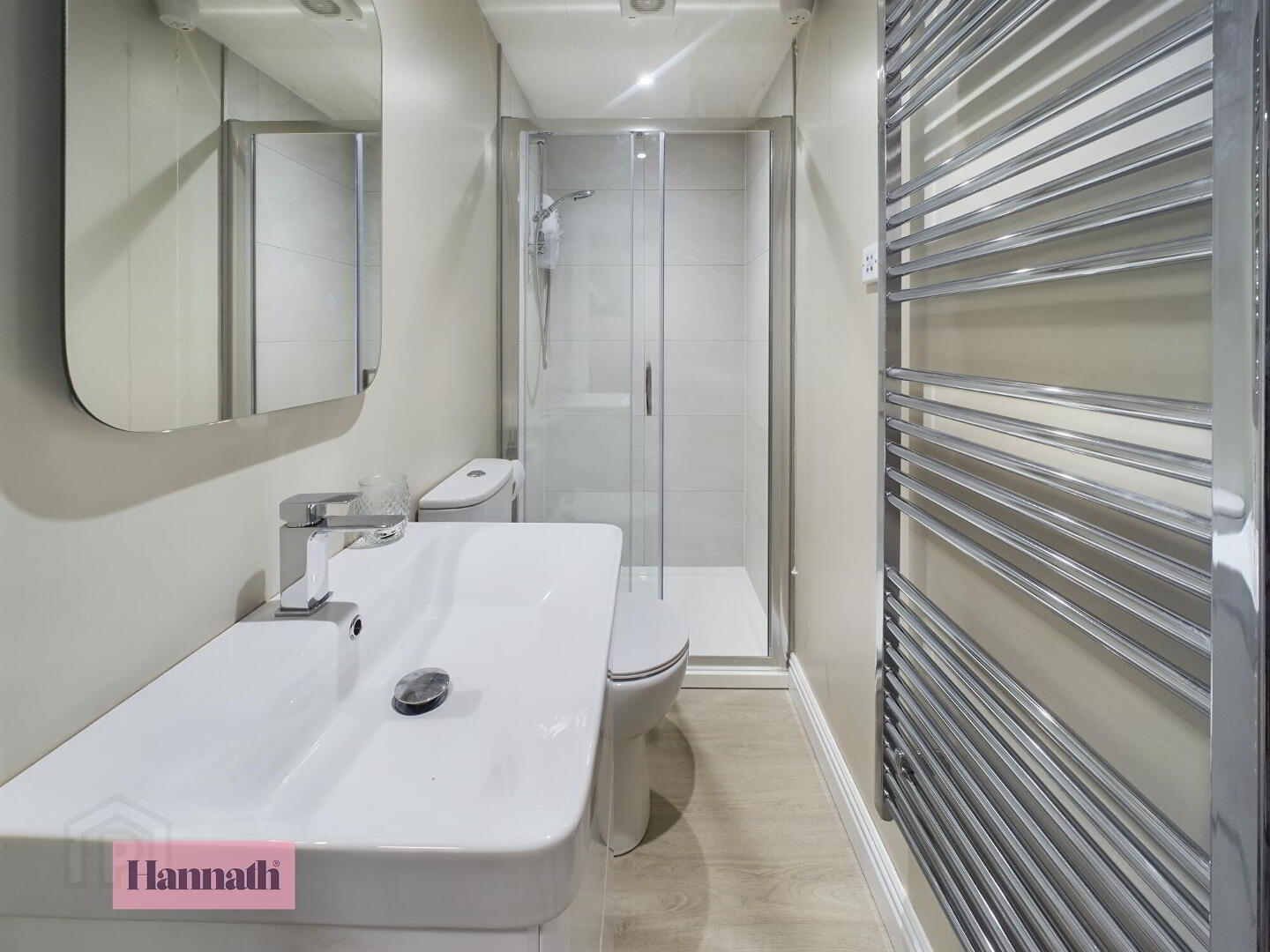 Room 4, 46 Portmore Street 17 of 22