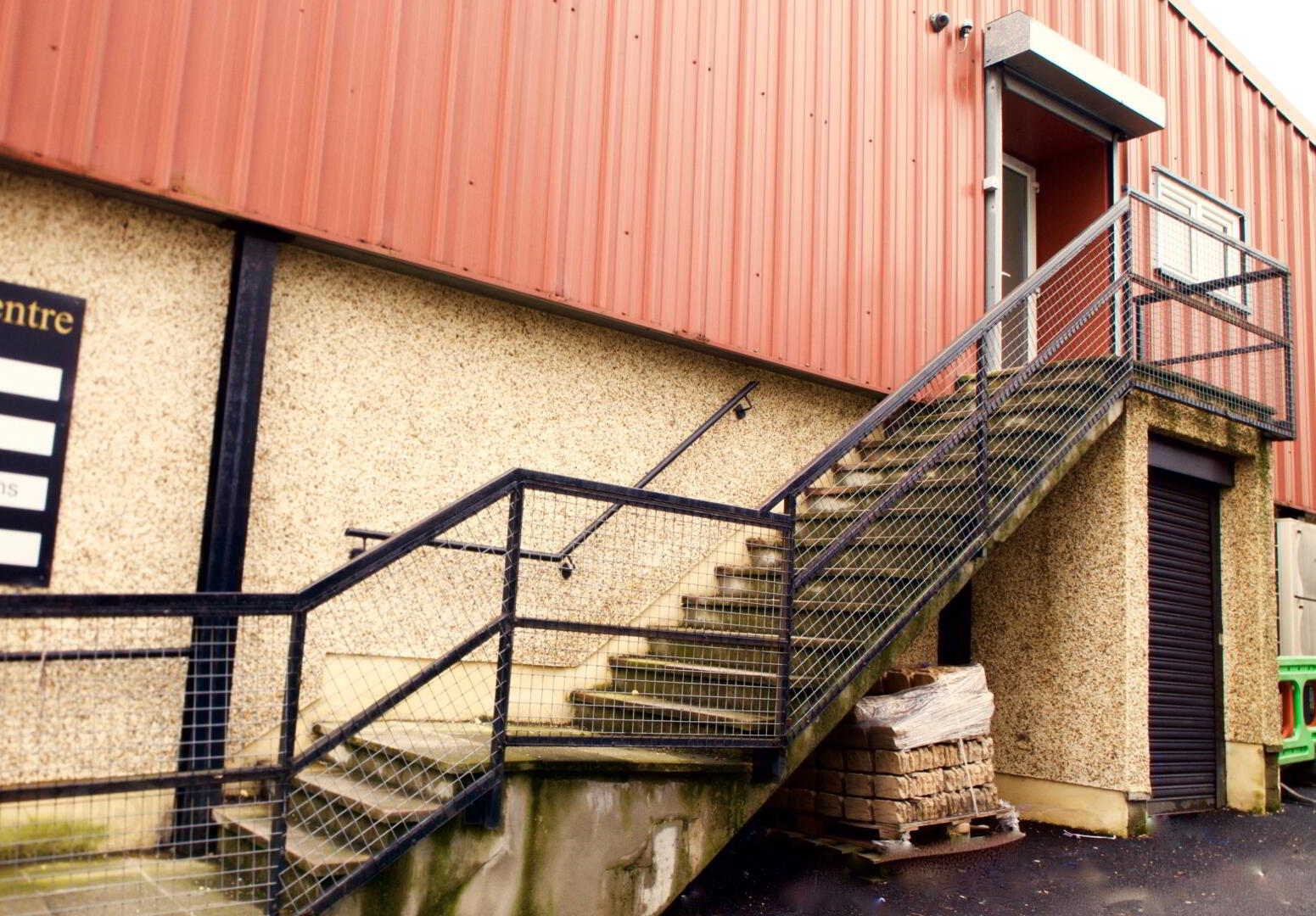 Unit 3 - Ashgrove Shops, 3 Ashgrove Road 13 of 14