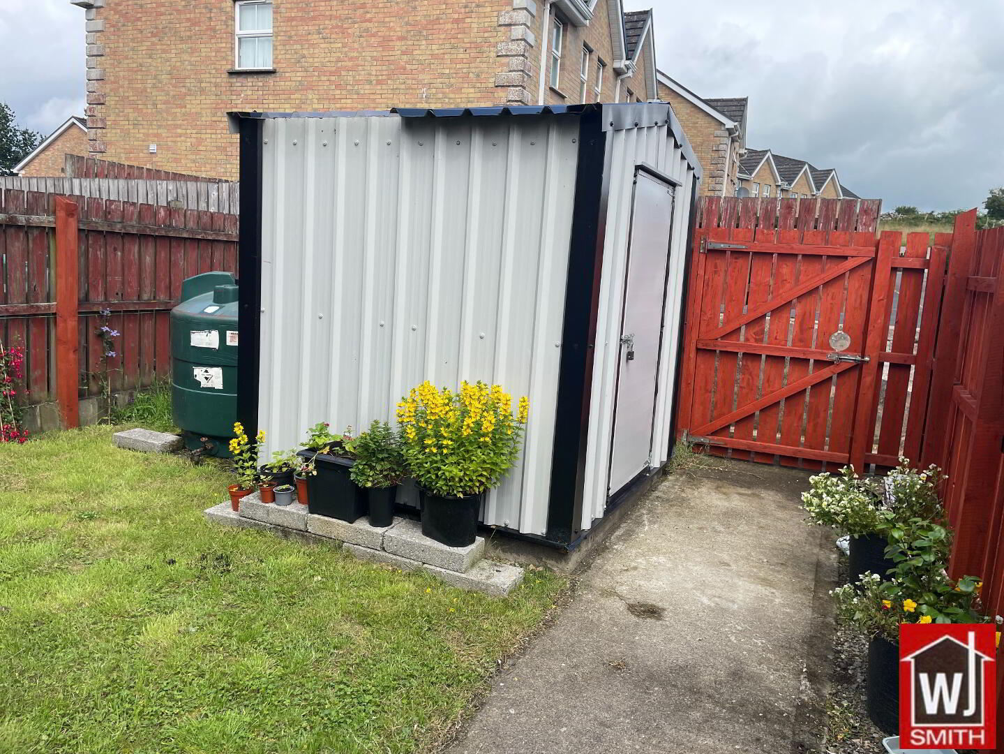13 Garag Hill 42 of 43