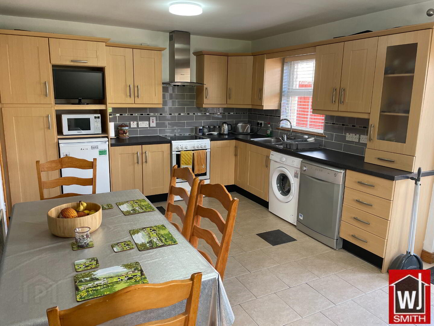 13 Garag Hill 12 of 43