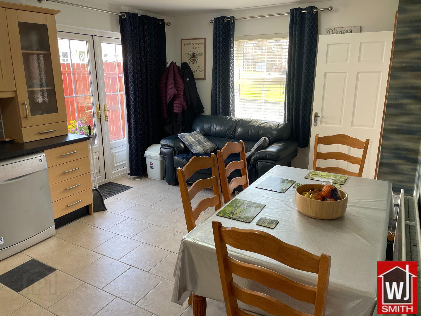 13 Garag Hill 15 of 43