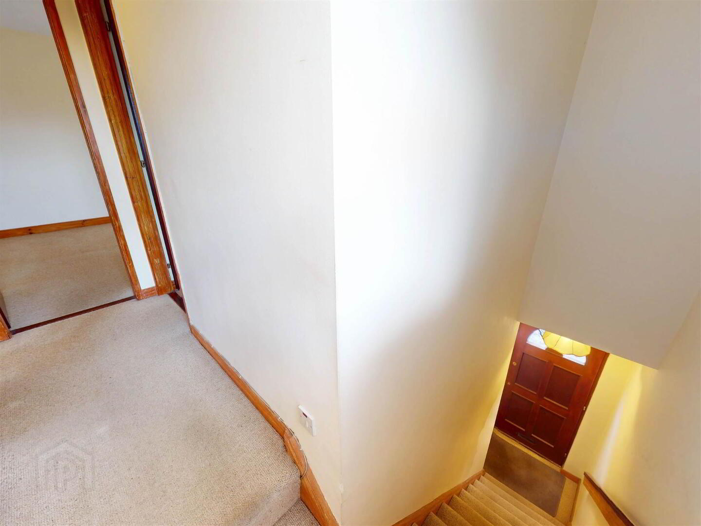 2 Llewellyn Court 2 of 12