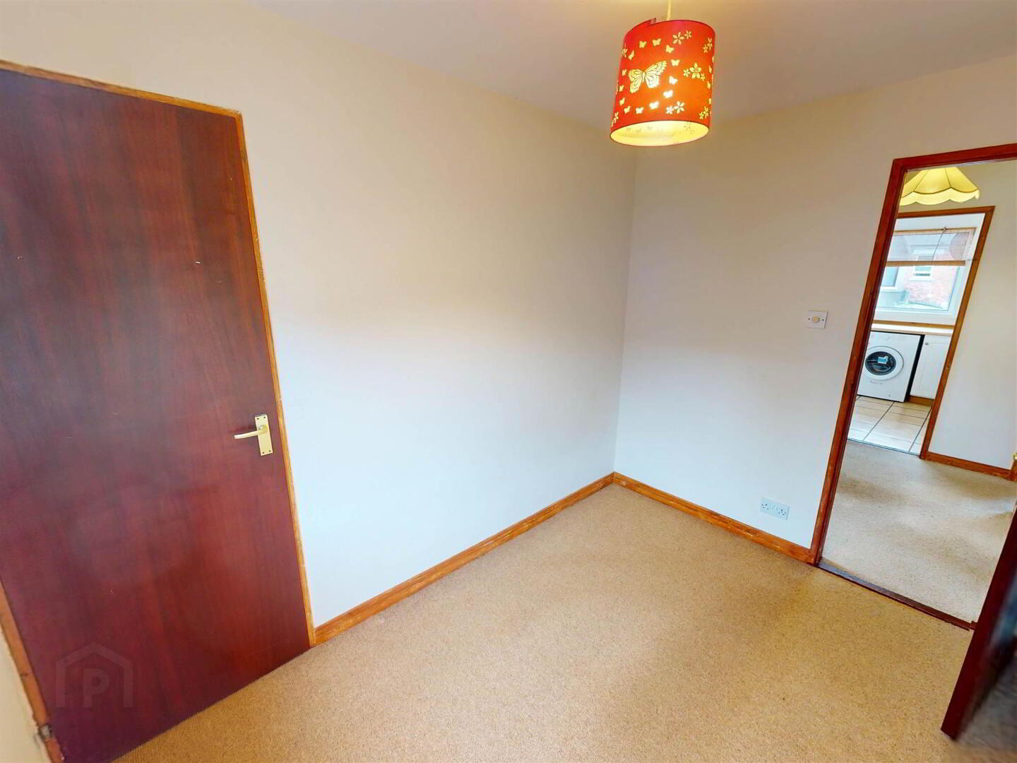 2 Llewellyn Court 7 of 12
