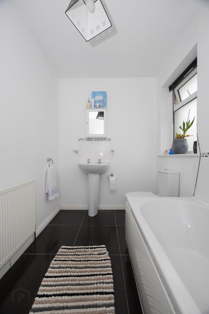 24 Crossgar Road East 41 of 42