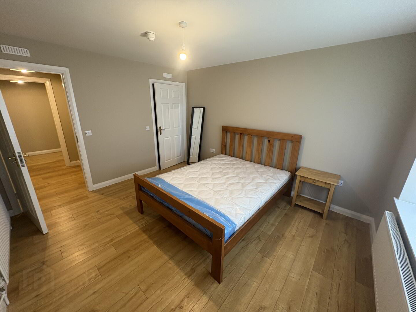 Flat A, 42 Main Street Pomeroy 6 of 7