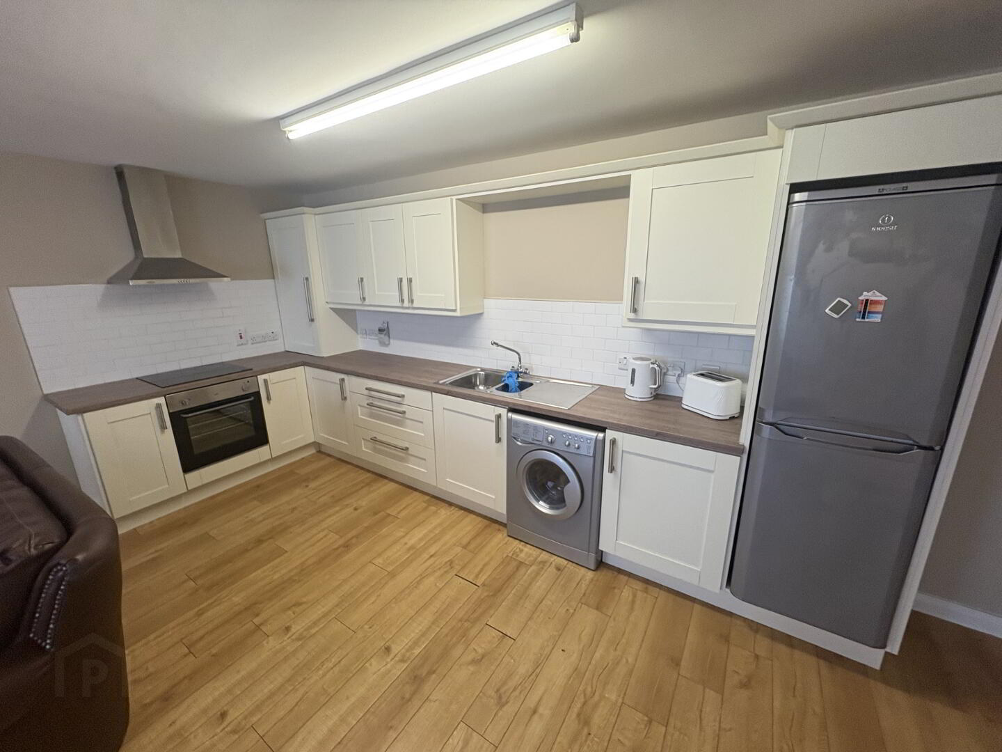 Flat A, 42 Main Street Pomeroy 3 of 7