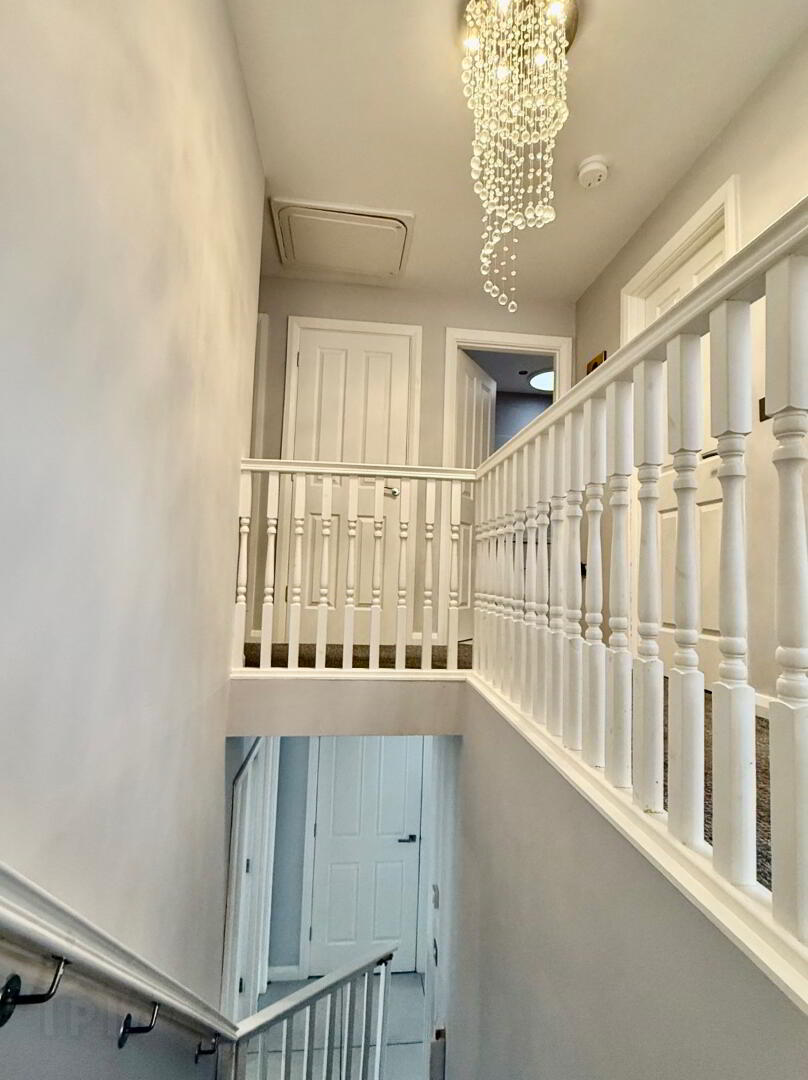 15 Old School Mews 19 of 40