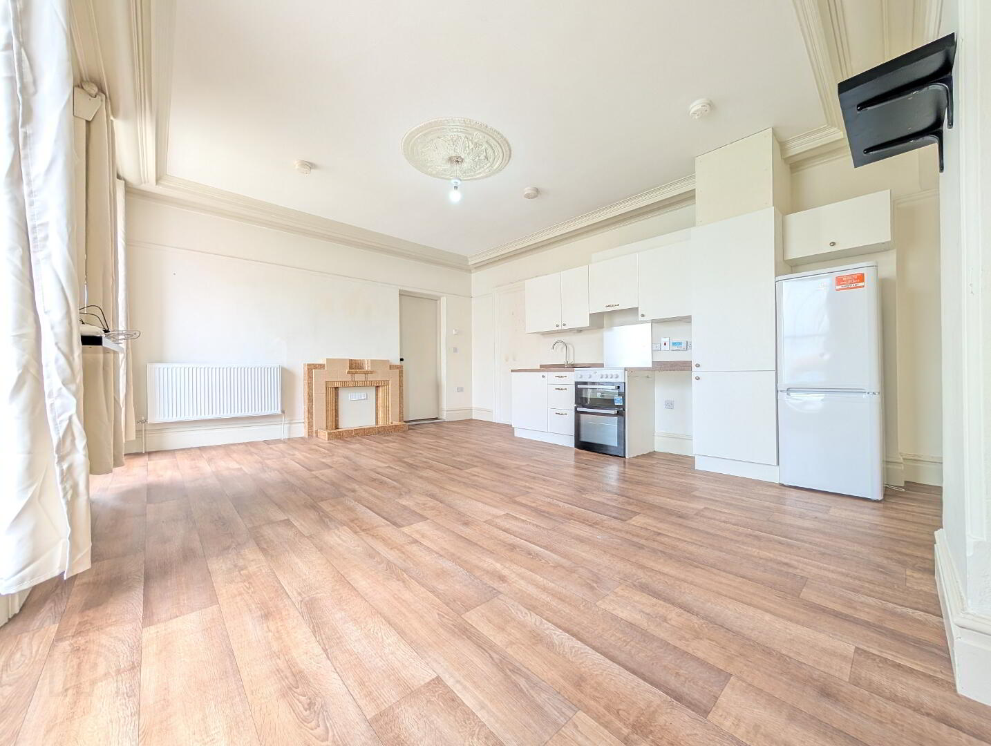 Unit D, 1 John Street 3 of 5