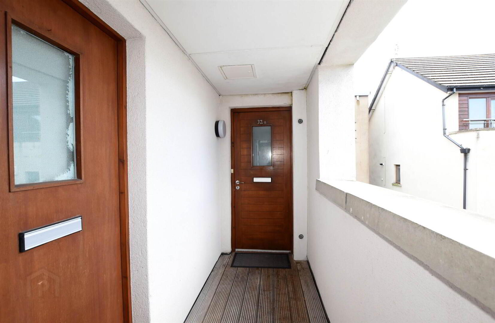 32b Mark Street 2 of 11