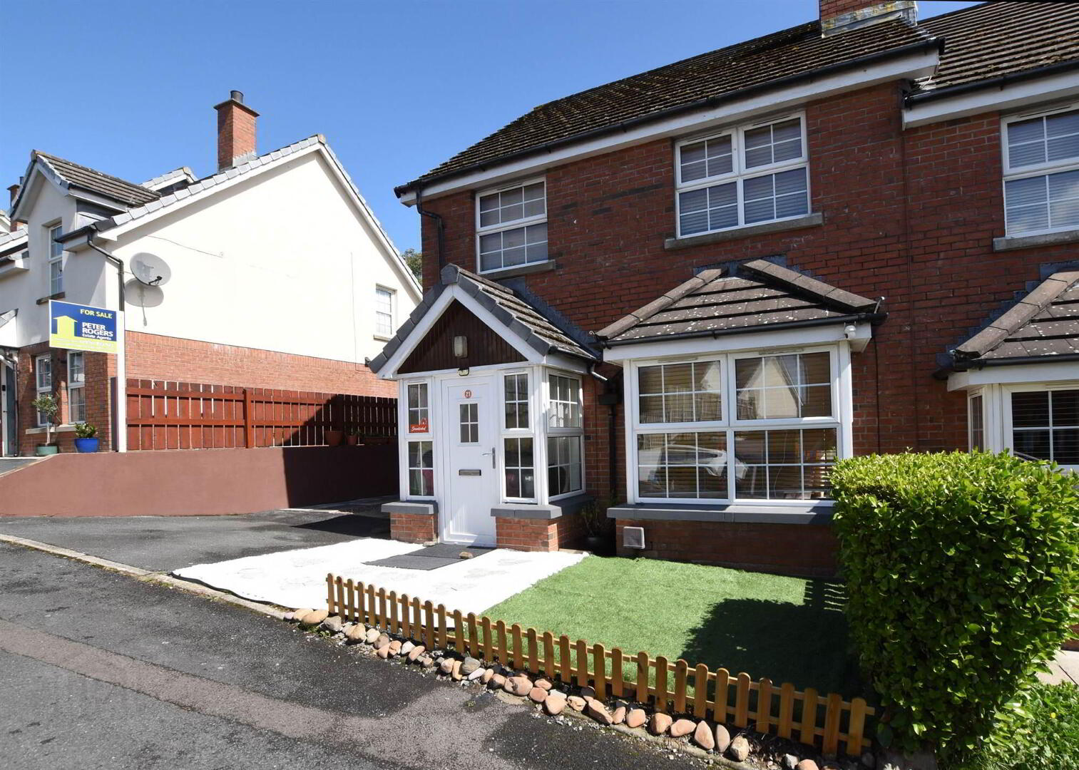 21 Larksborough Avenue 2 of 18