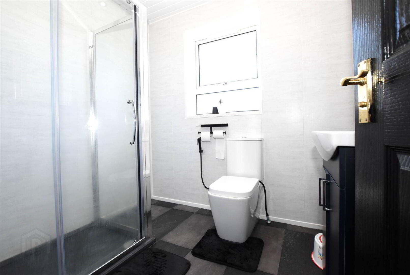 21 Larksborough Avenue 15 of 18