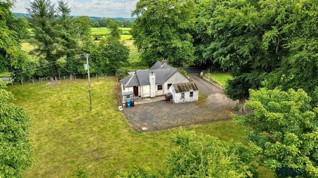 'Belvue Cottage', 14 Draperstown Road 3 of 22