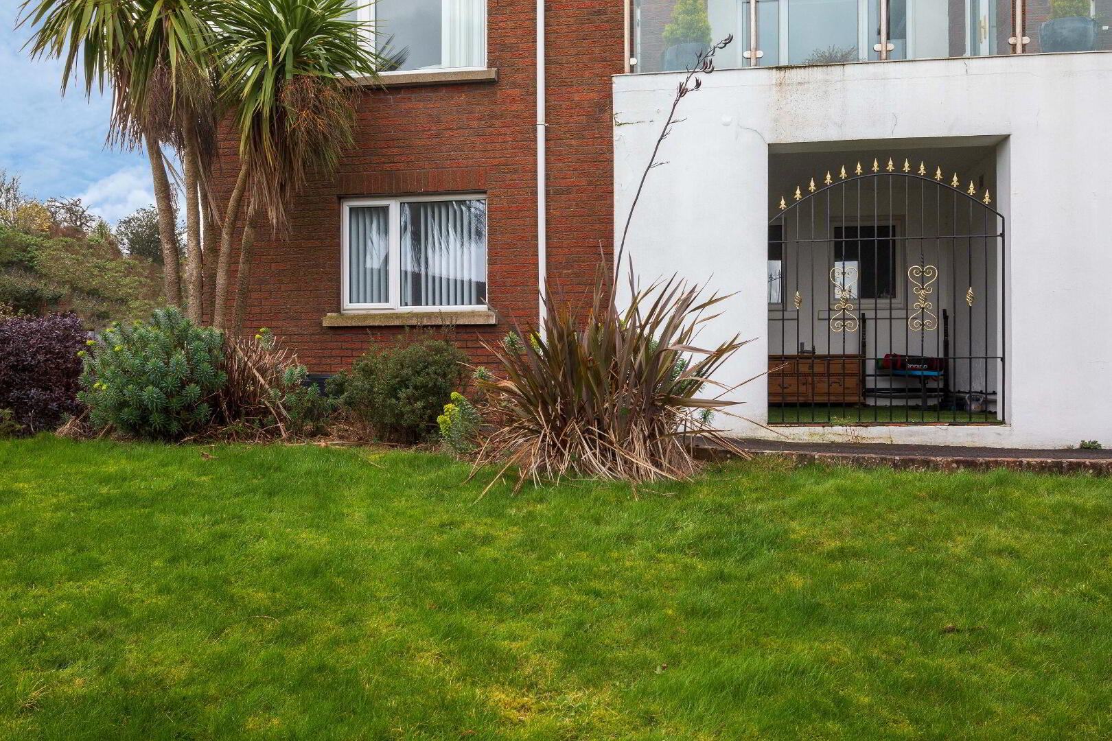 property description image