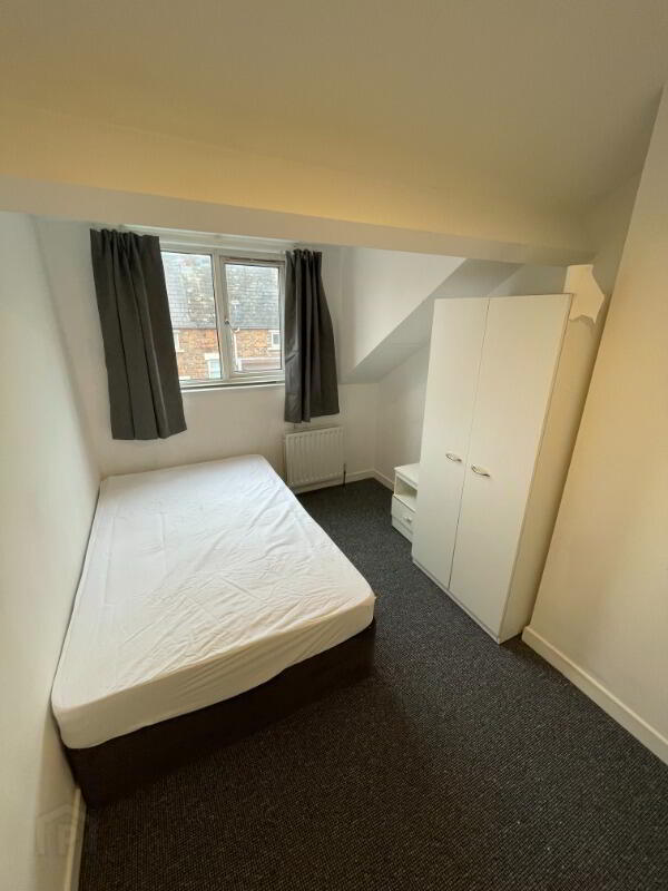 42 Ava Street 5 of 9