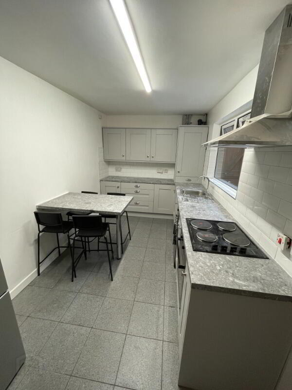 42 Ava Street 7 of 9