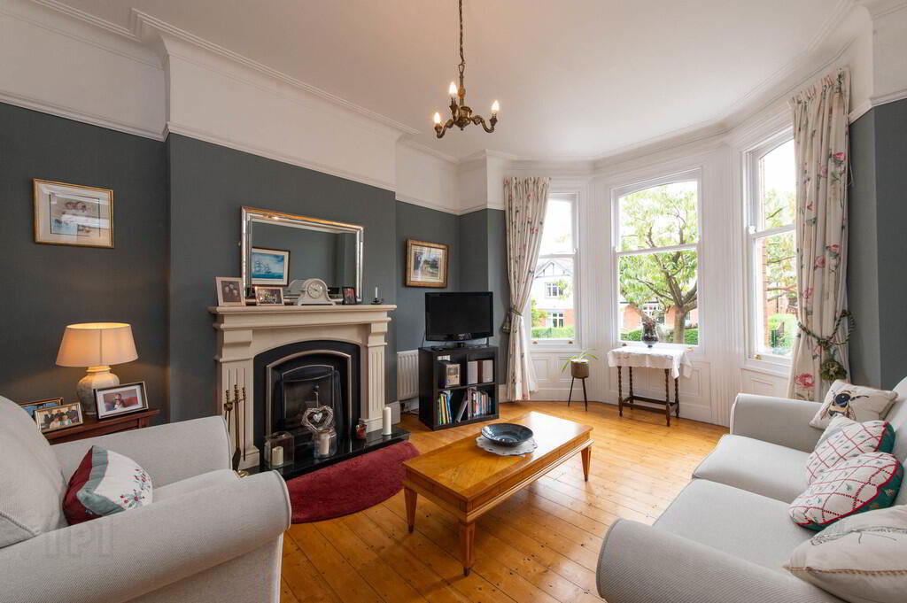 4 Waterloo Gardens 4 of 31