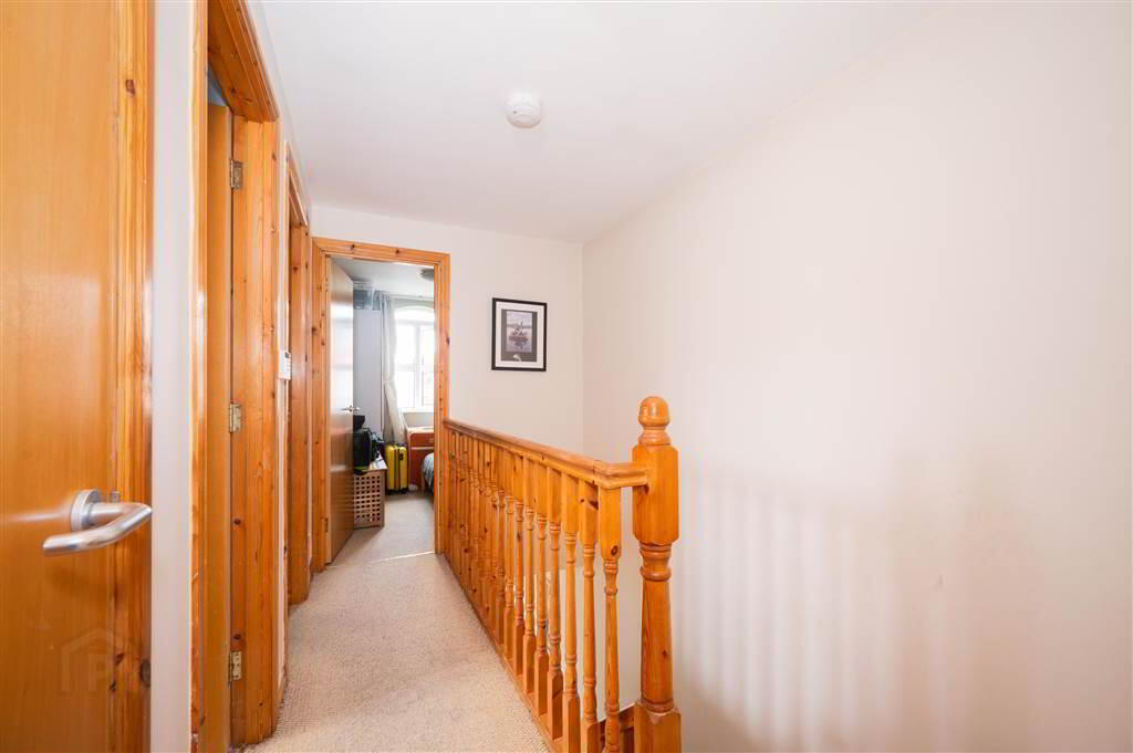 1 Richmond Court 4 of 11