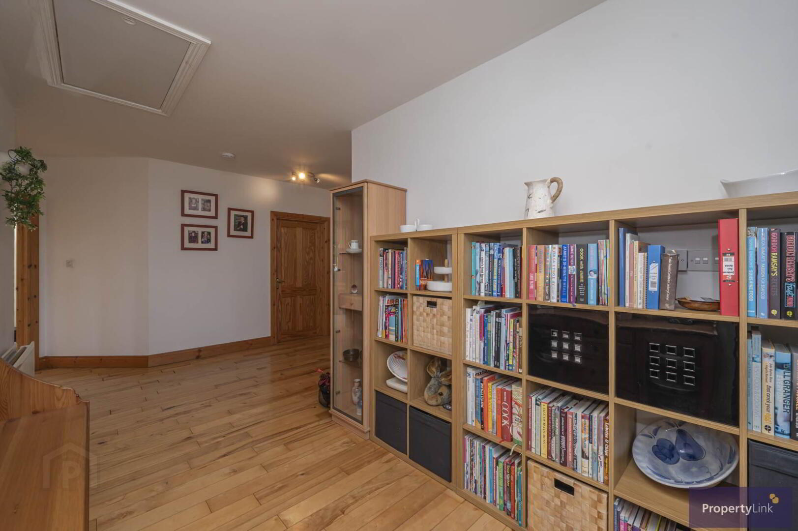 37 Cladymore Road 3 of 25