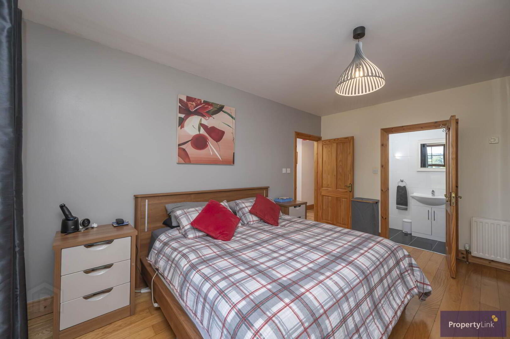 37 Cladymore Road 13 of 25