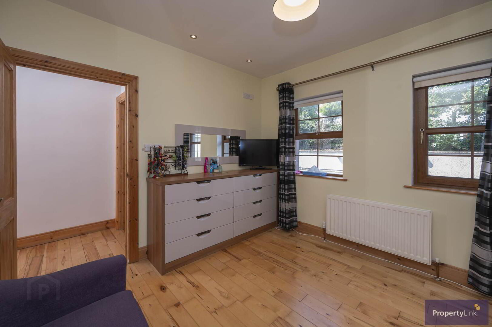 37 Cladymore Road 17 of 25
