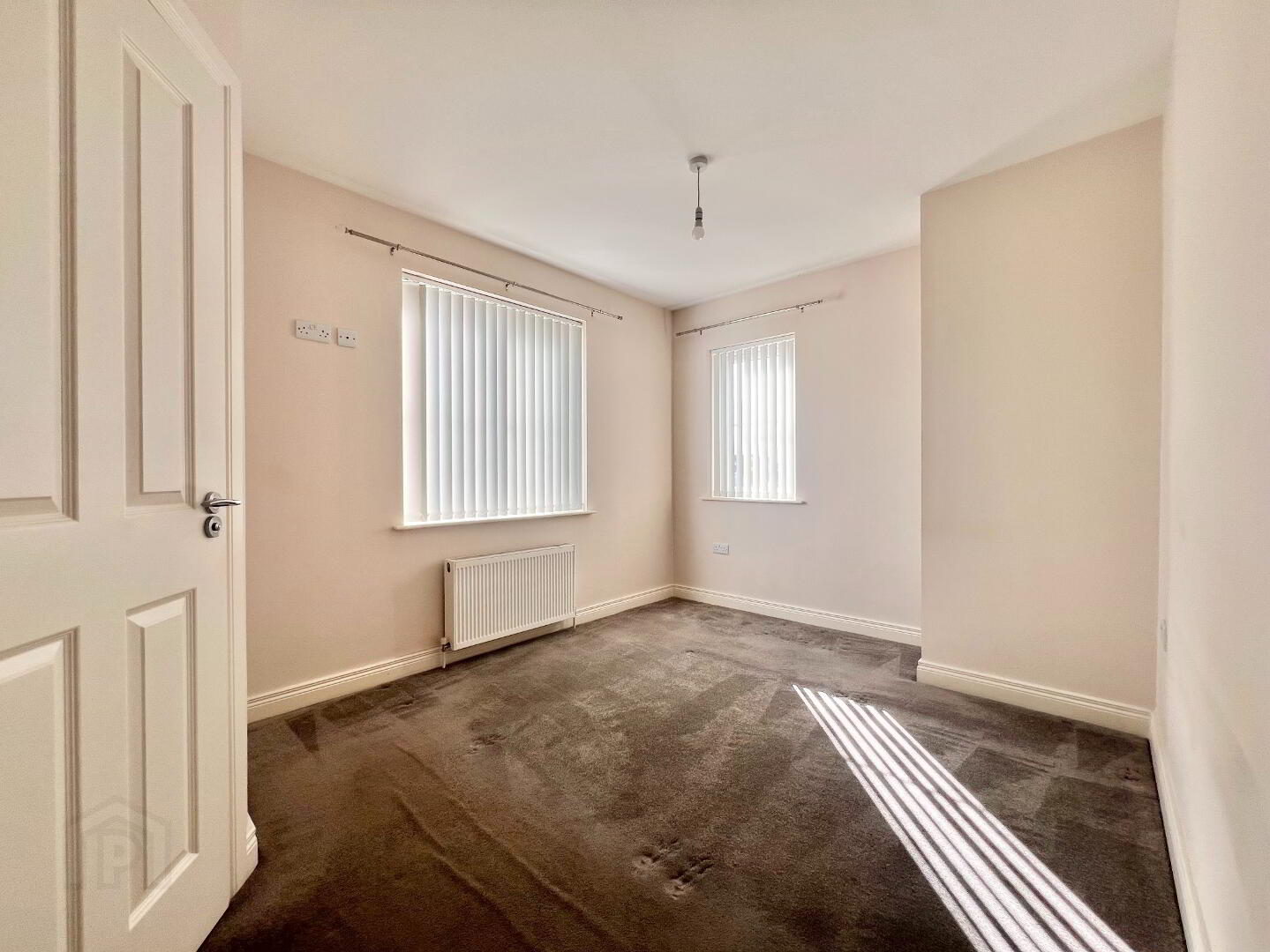 61 Foxfield Park 9 of 16