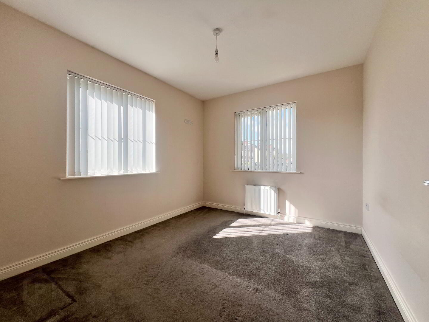 61 Foxfield Park 13 of 16