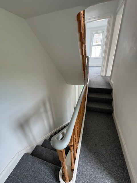 2 Adelaide Avenue 12 of 14