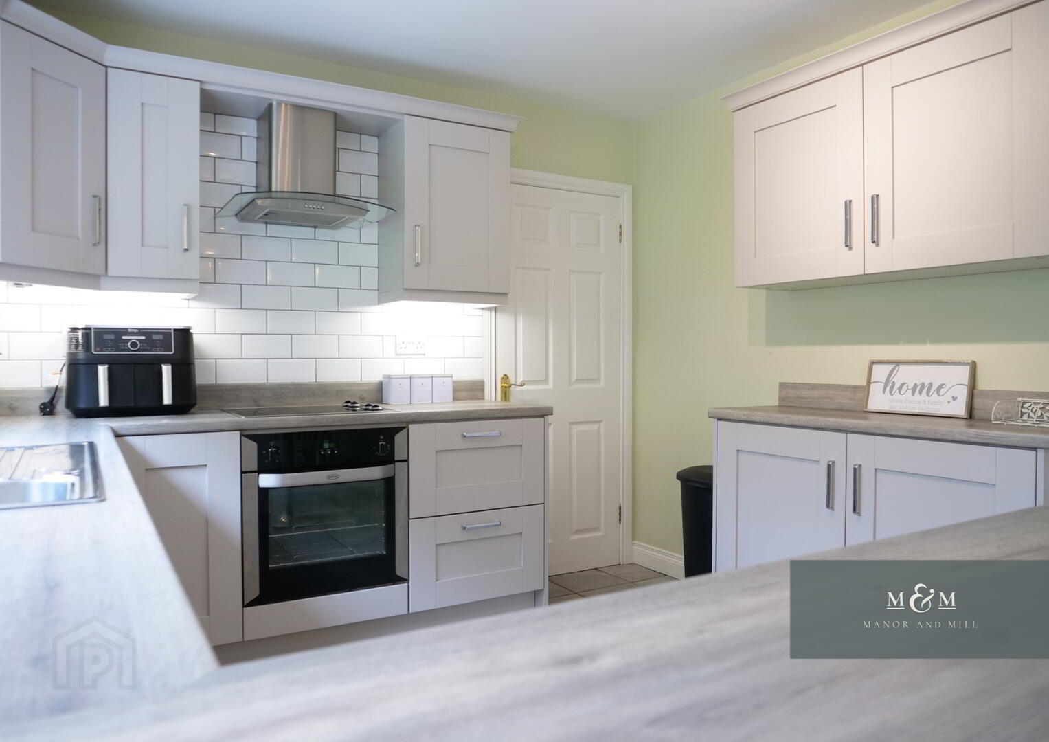 12 Johnstown Mews 8 of 39