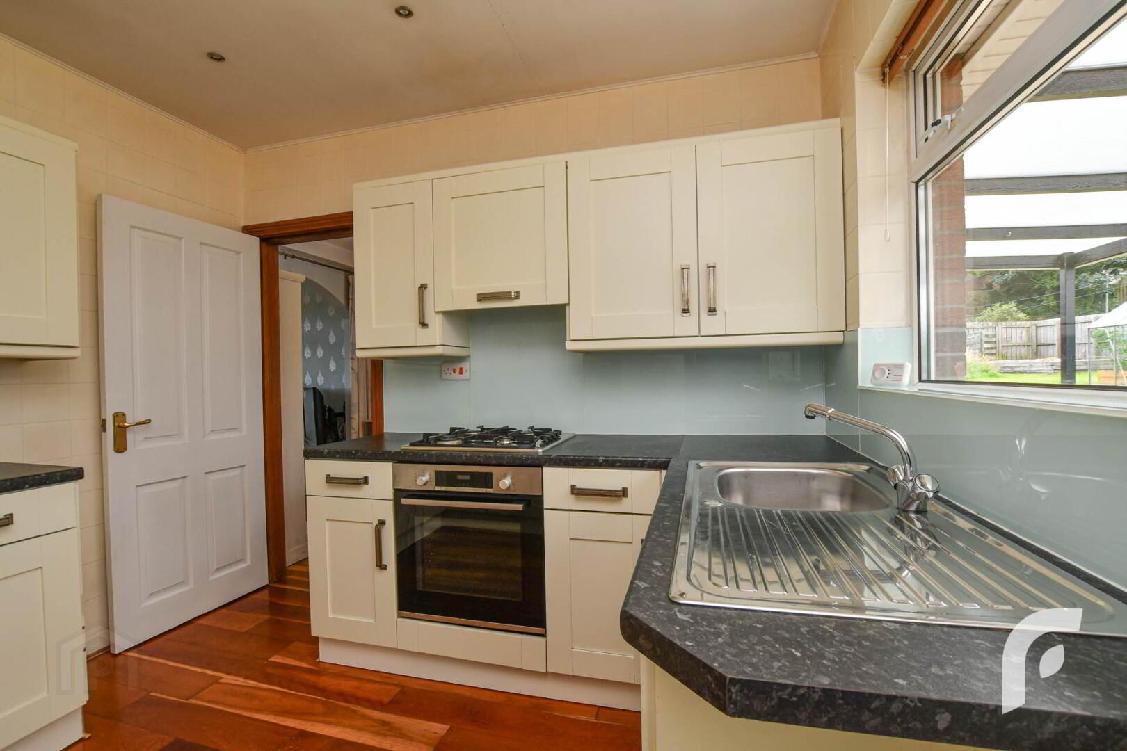 13 Beverley Park 16 of 38
