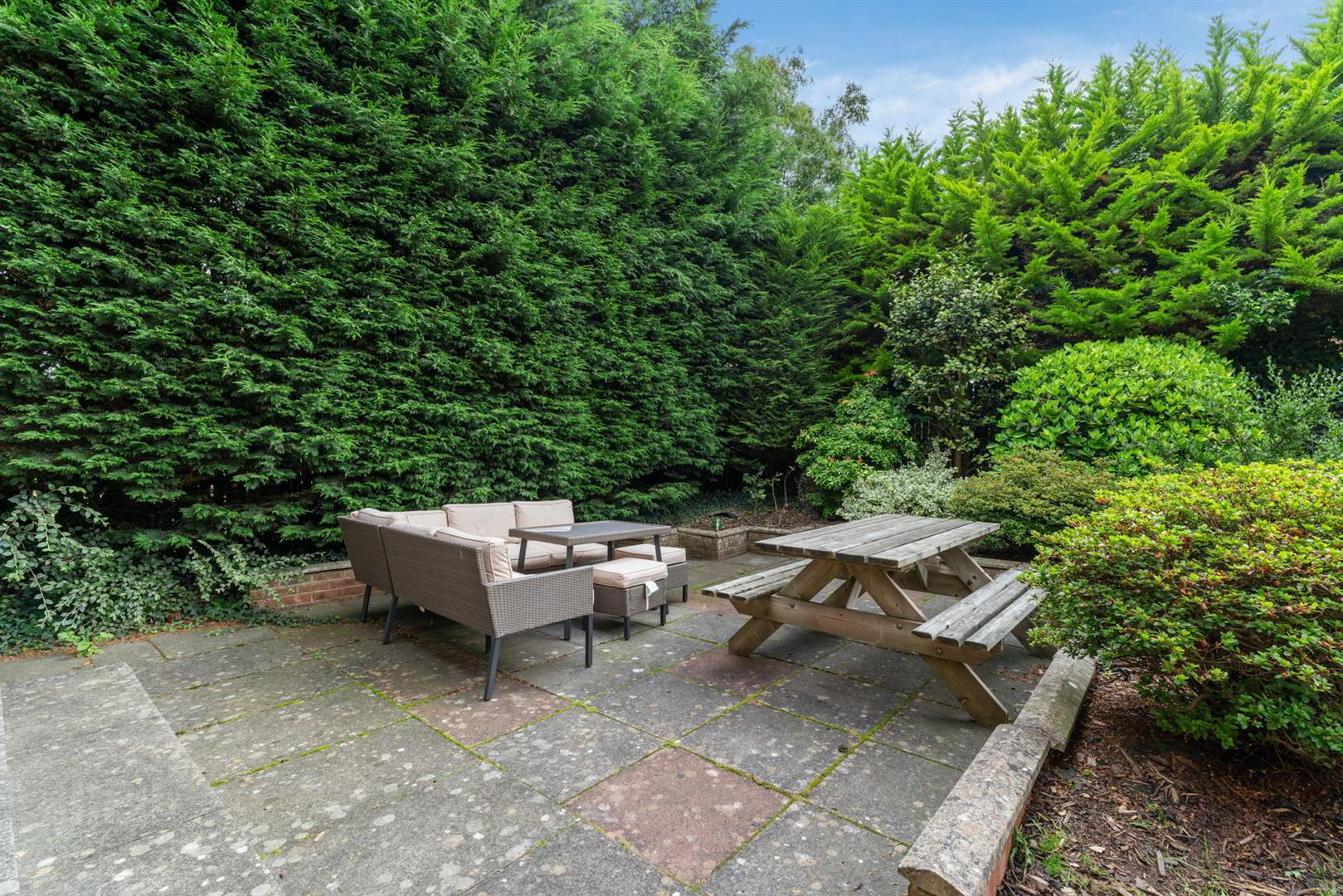 4 Garland Crescent 29 of 30