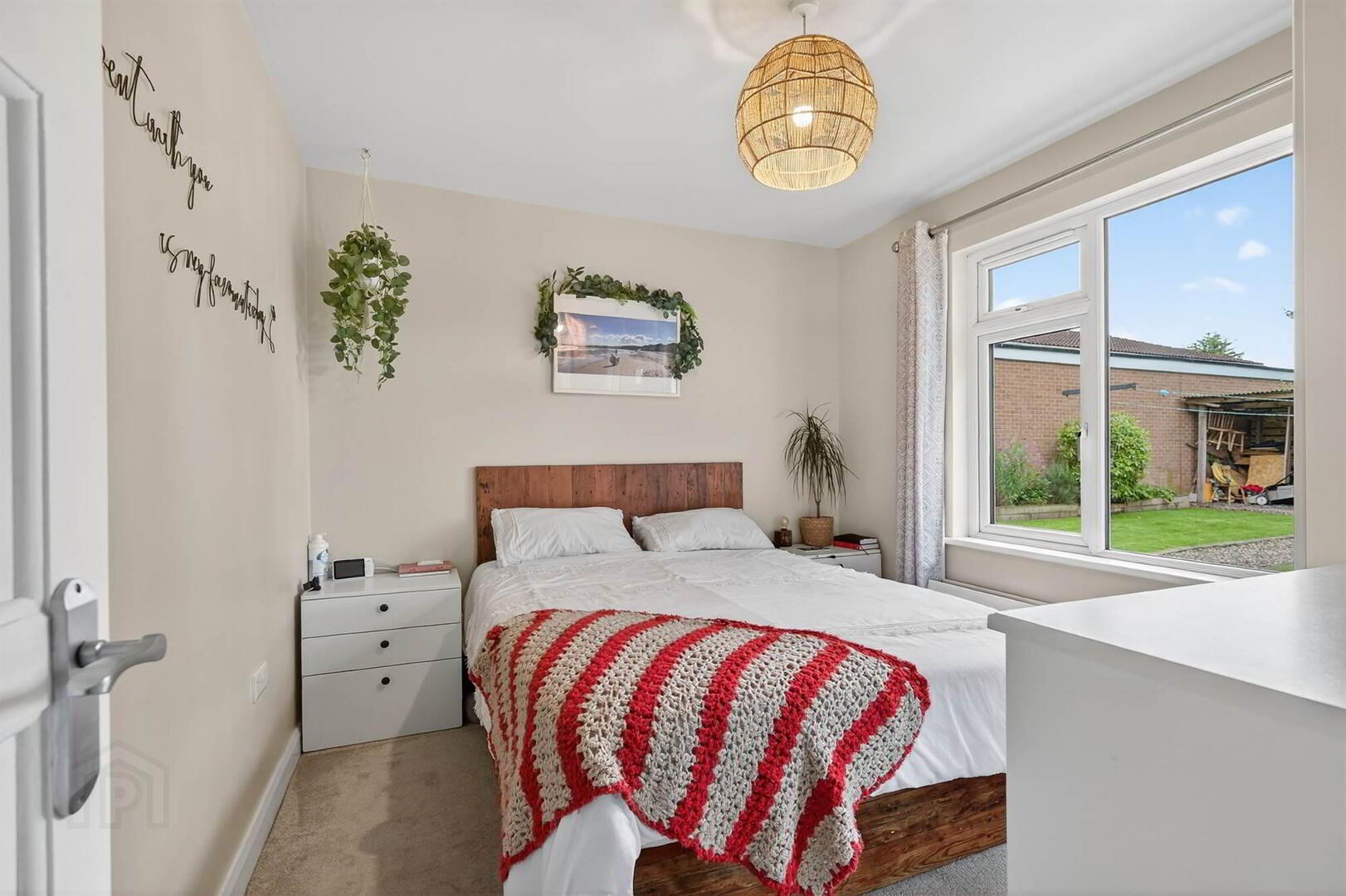 31a Locksley Gardens 19 of 28