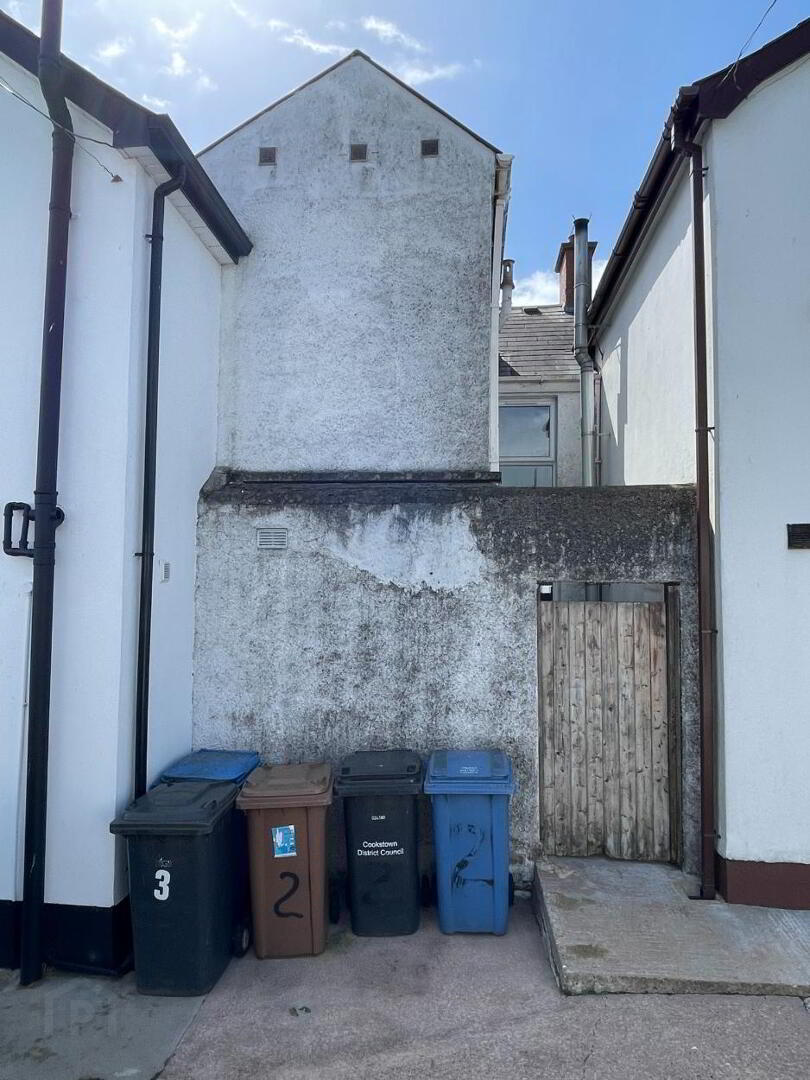 2 Sandy Row 13 of 15