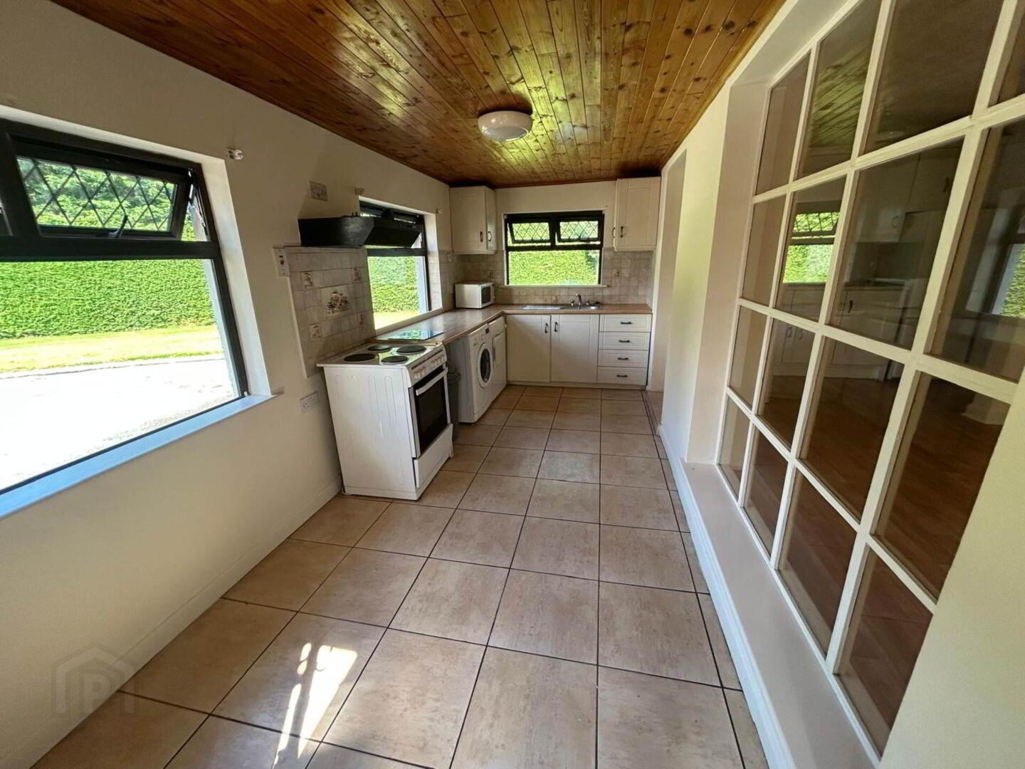 Bungalow, On 1.13 Acres Plus Two Garages 3 of 13