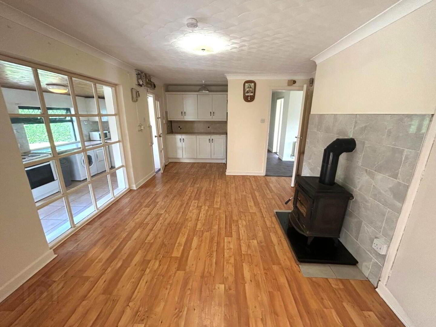 property description image