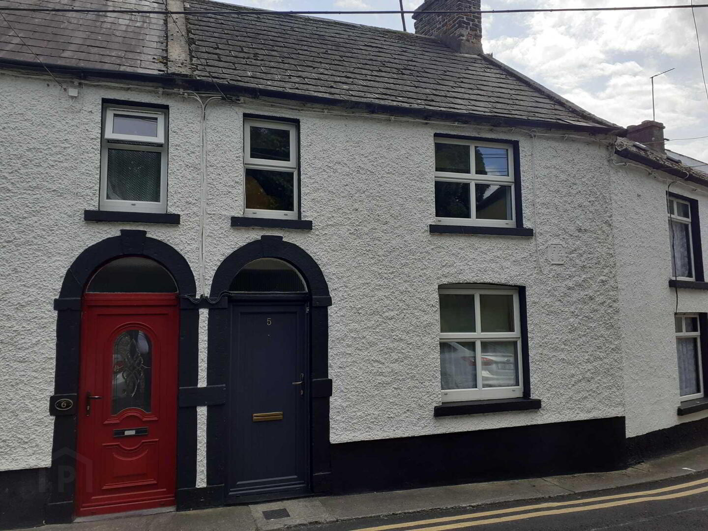 5 Court Devenish 1 of 15