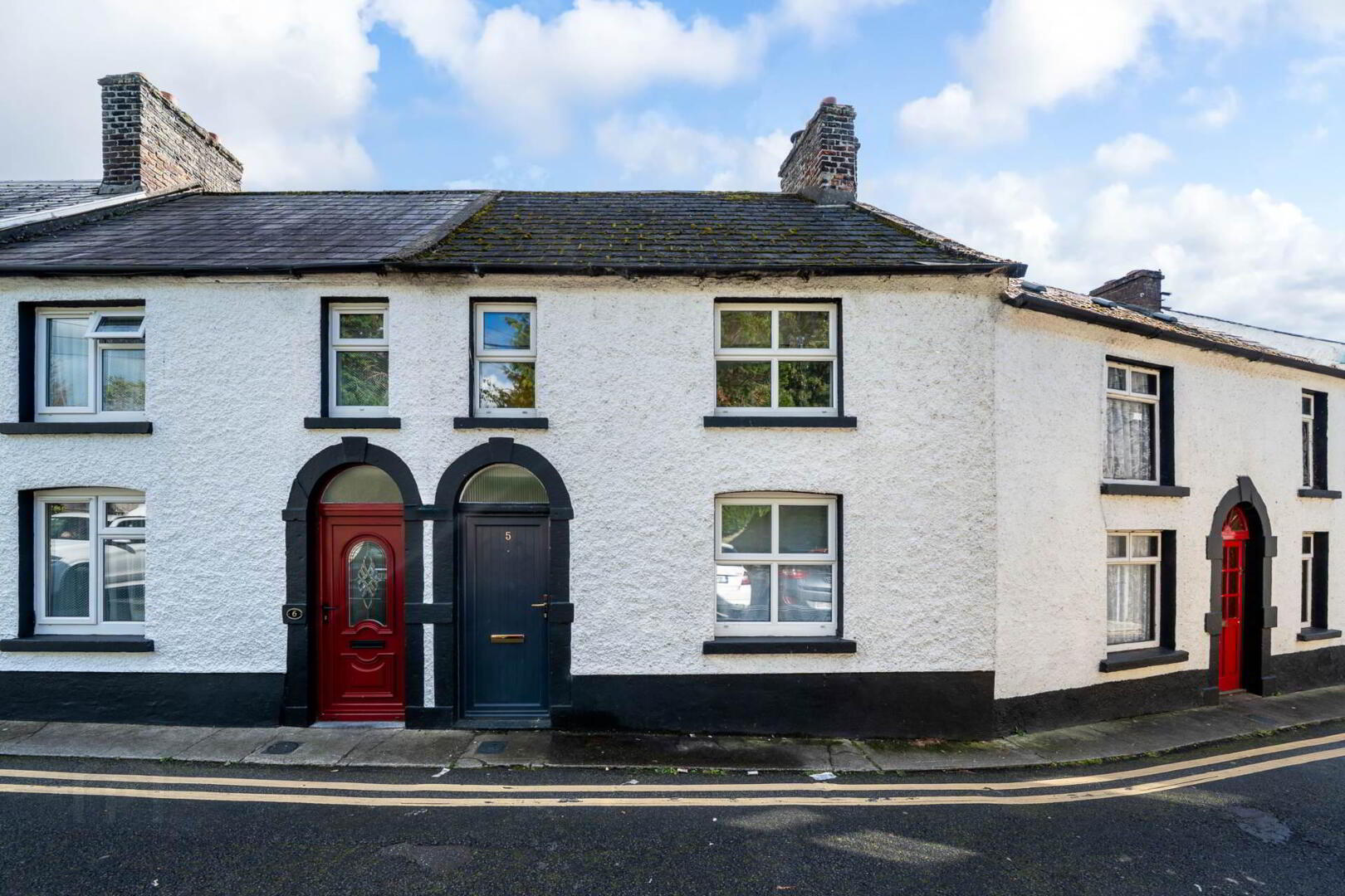 5 Court Devenish 1 of 31