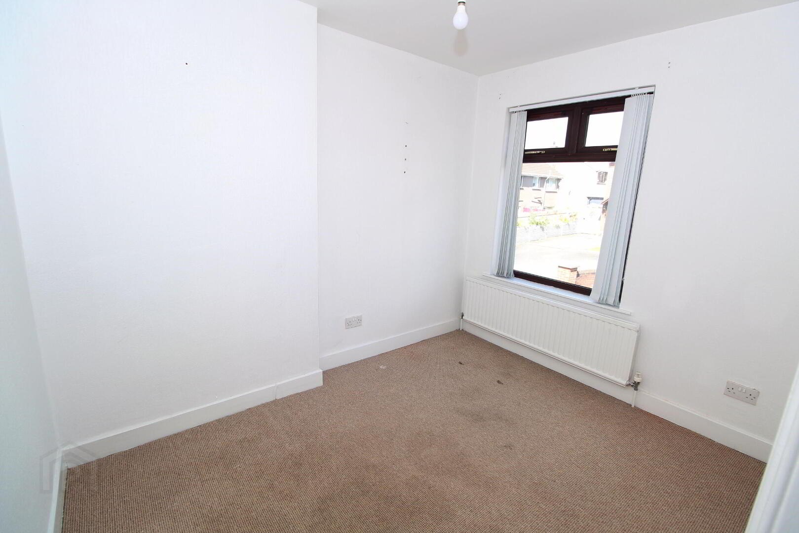 40a Nettlehill Road 8 of 11