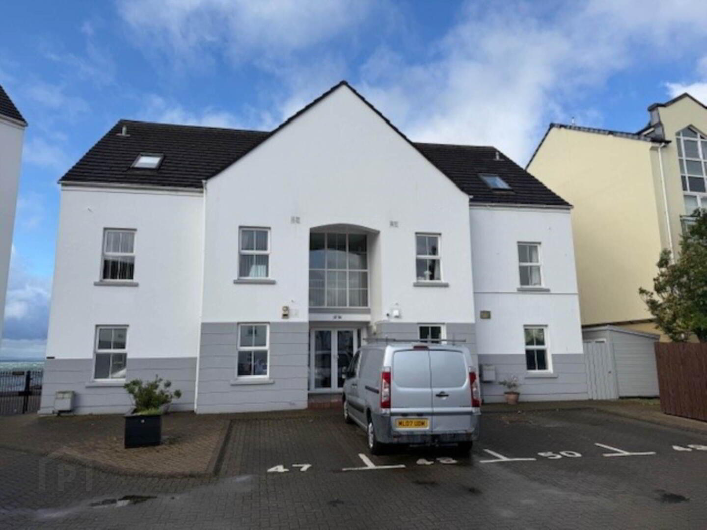property description image