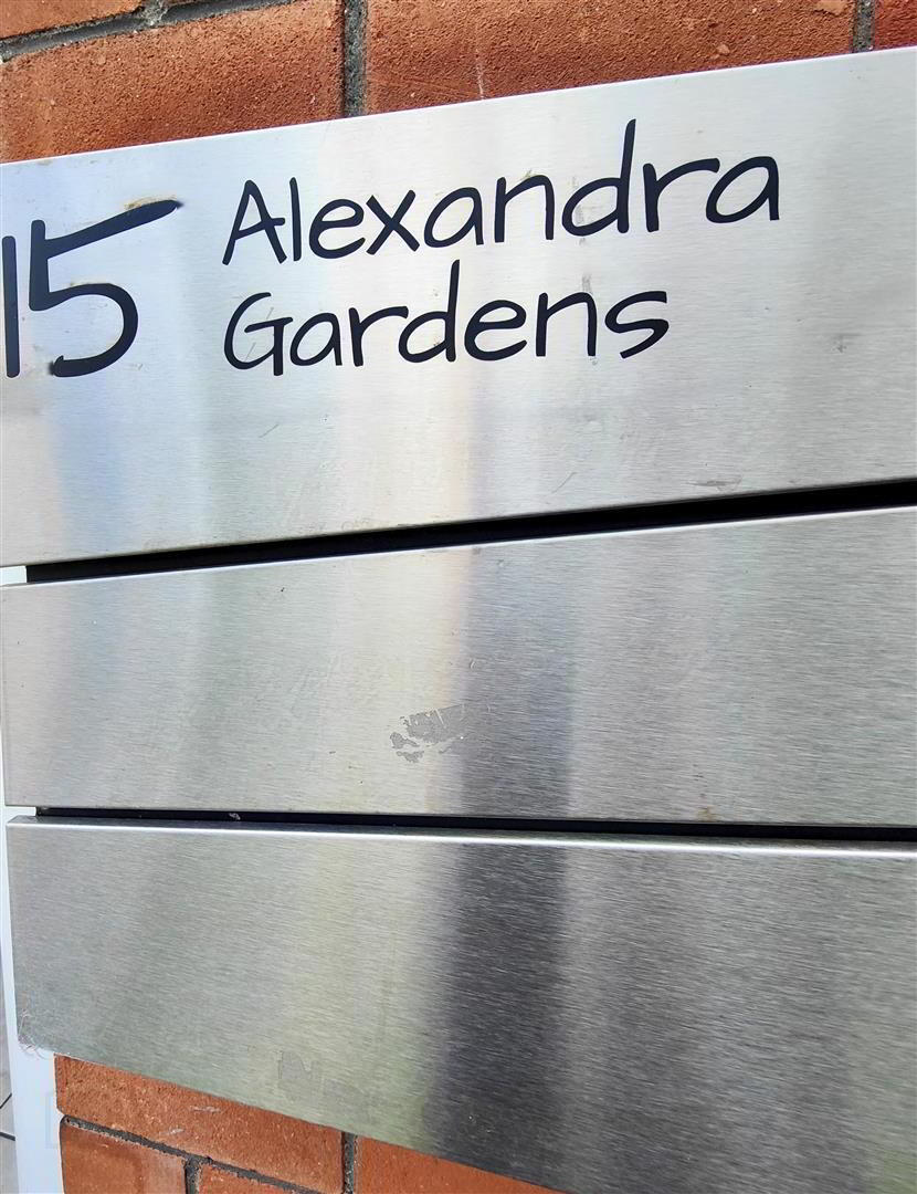 15 Alexandra Gardens 3 of 29