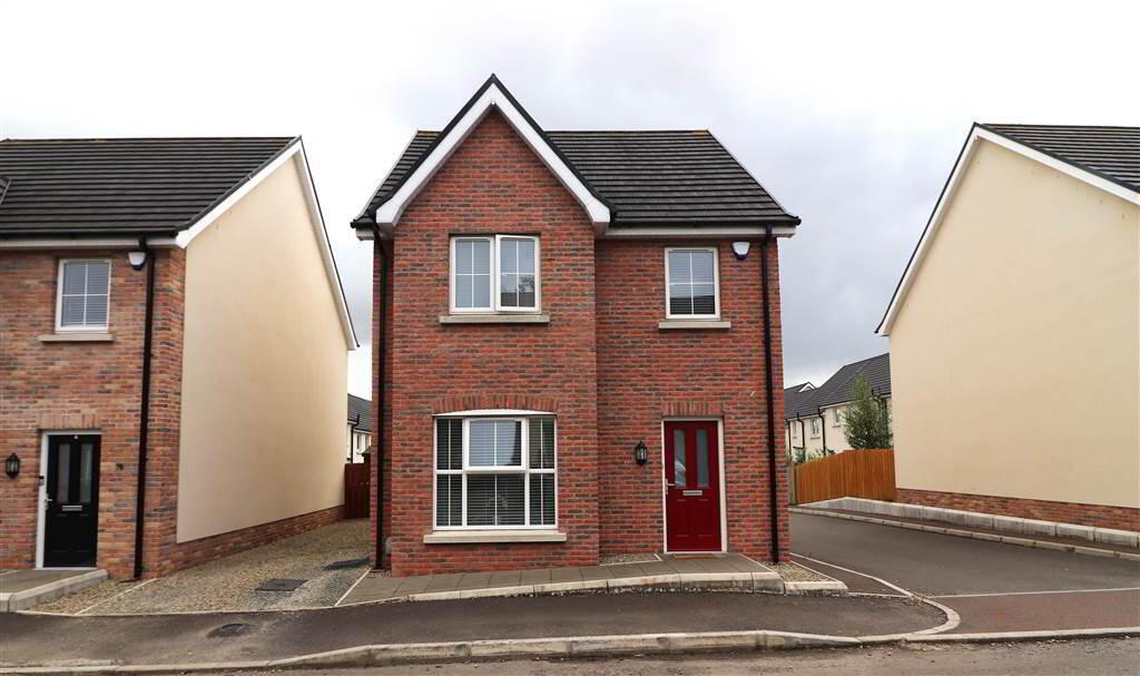 78 Ayrshire Gardens 1 of 14