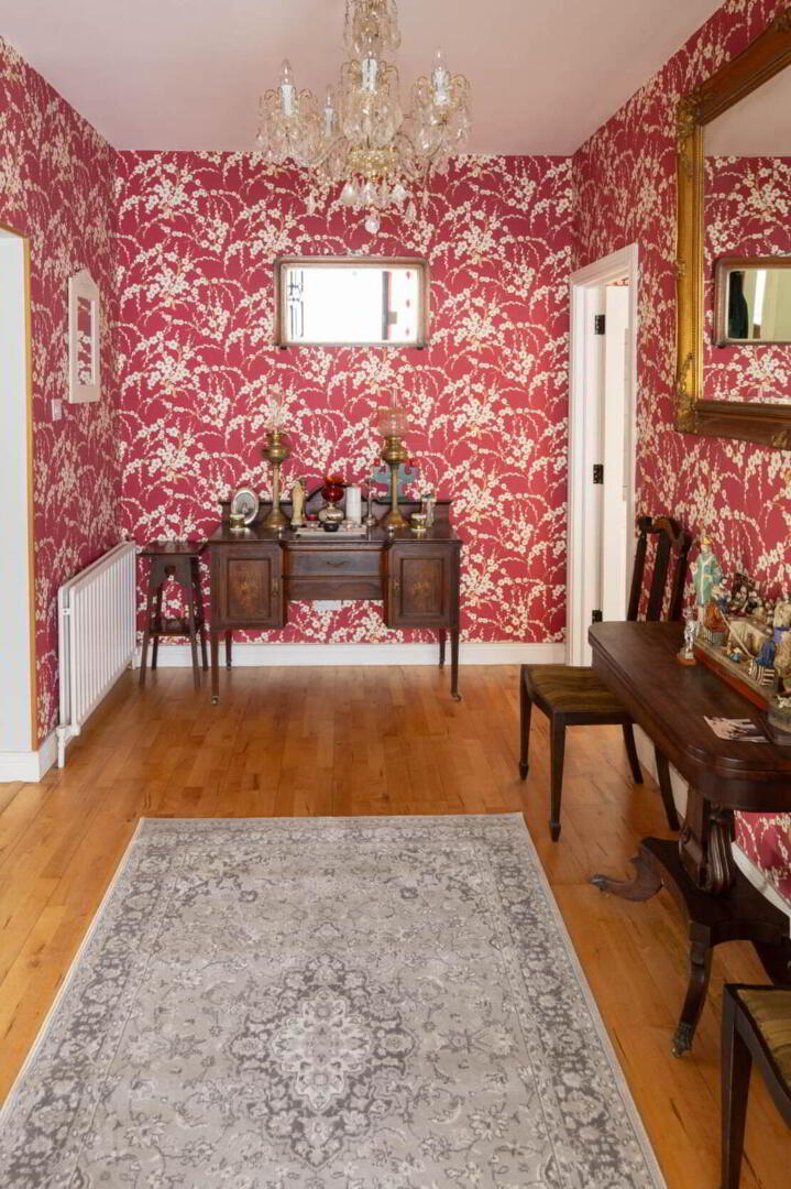 The Residence, Main Street 25 of 96