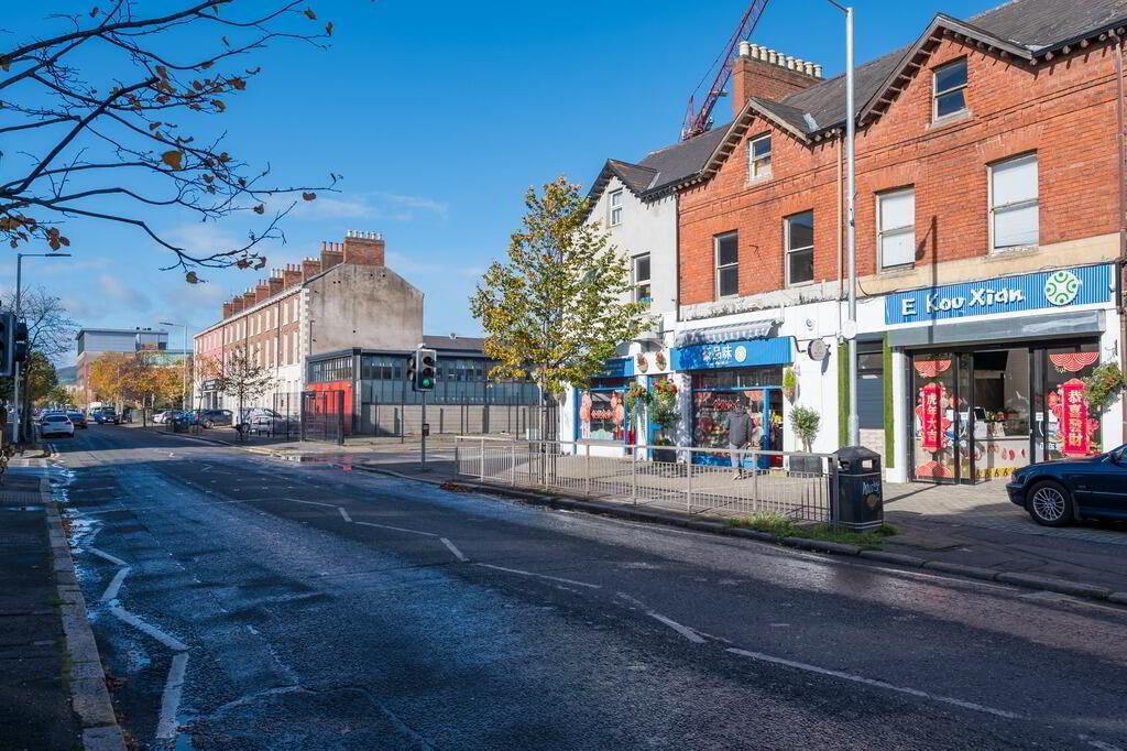 76/78 Donegall Pass 1 of 16