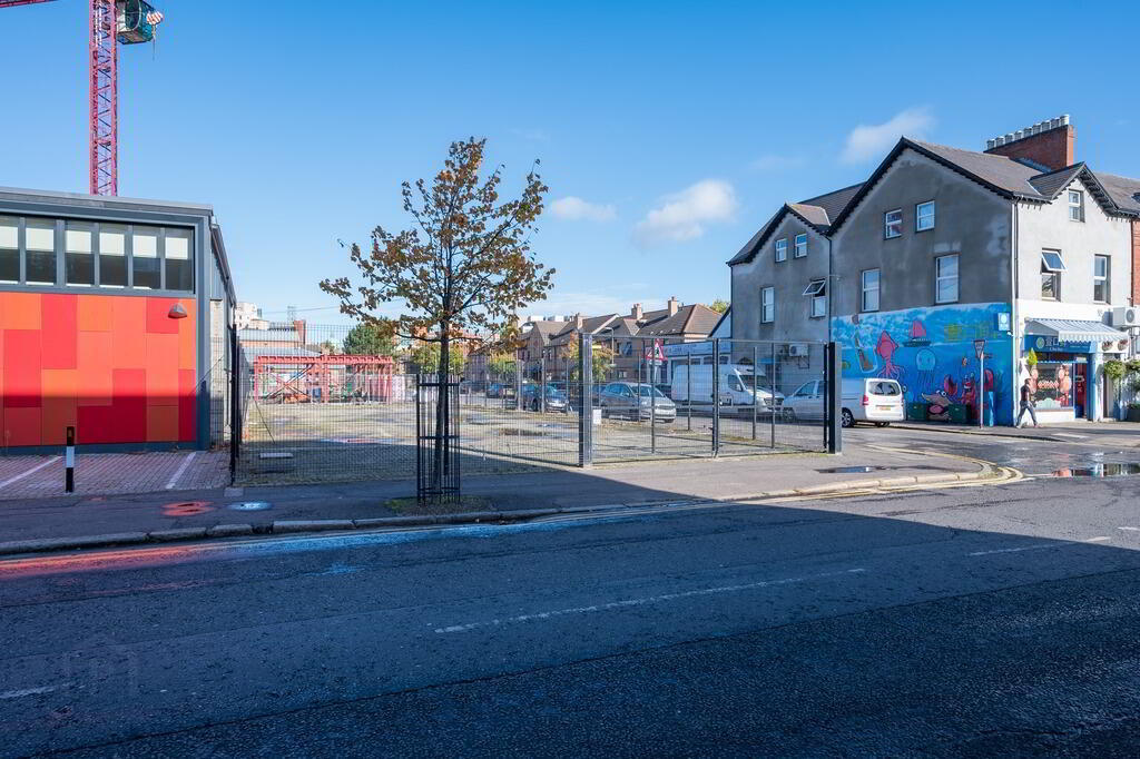 76/78 Donegall Pass 13 of 16