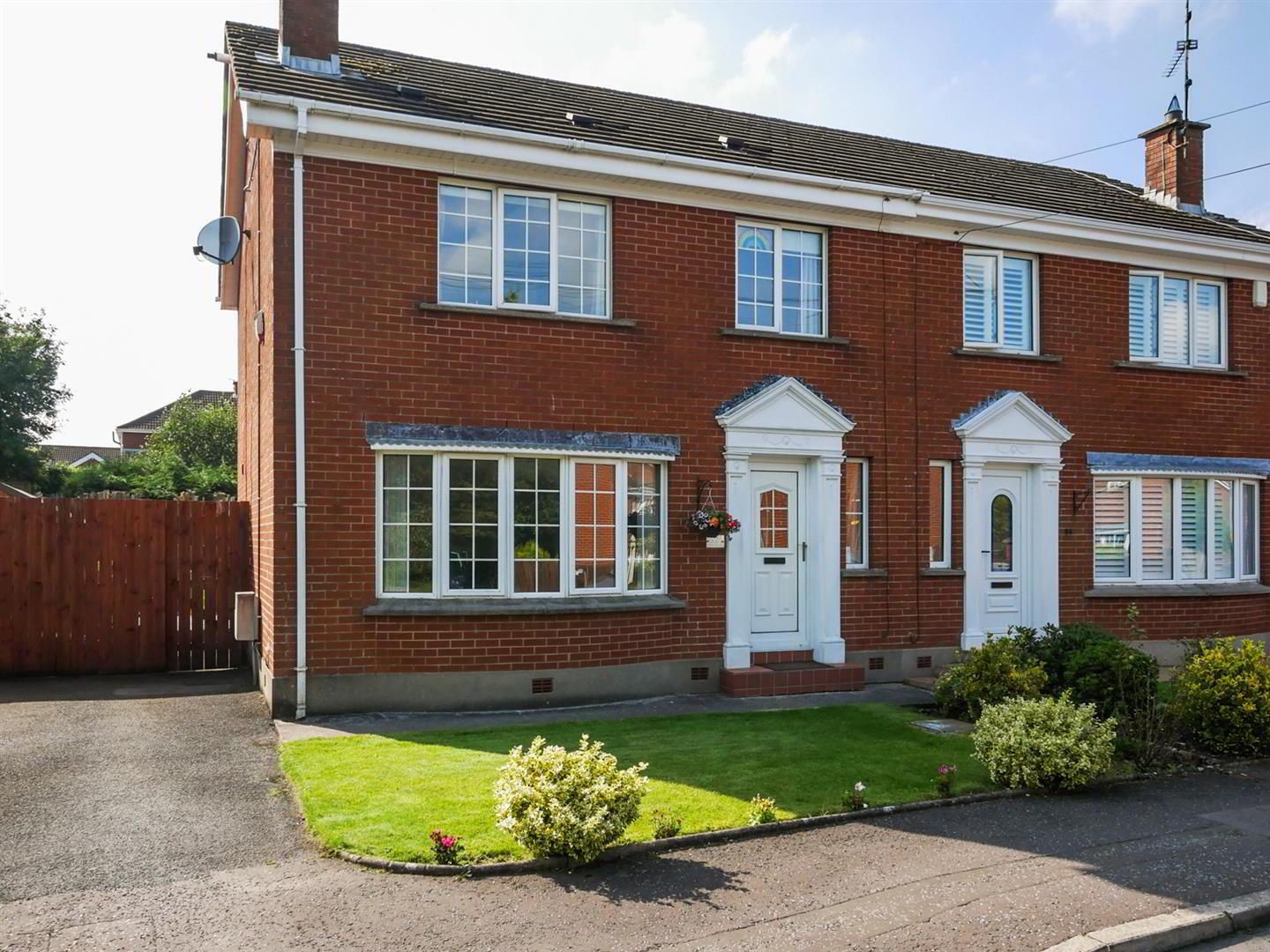 32 Newton Heights 1 of 19