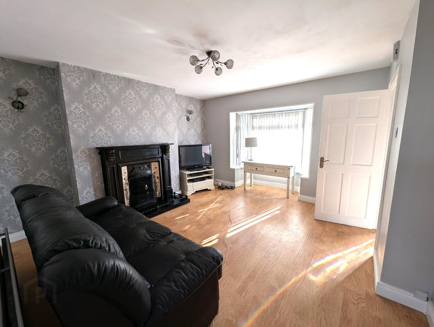 property description image
